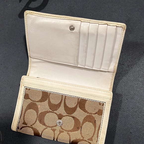 Coach Wallet - Picture 2 of 10